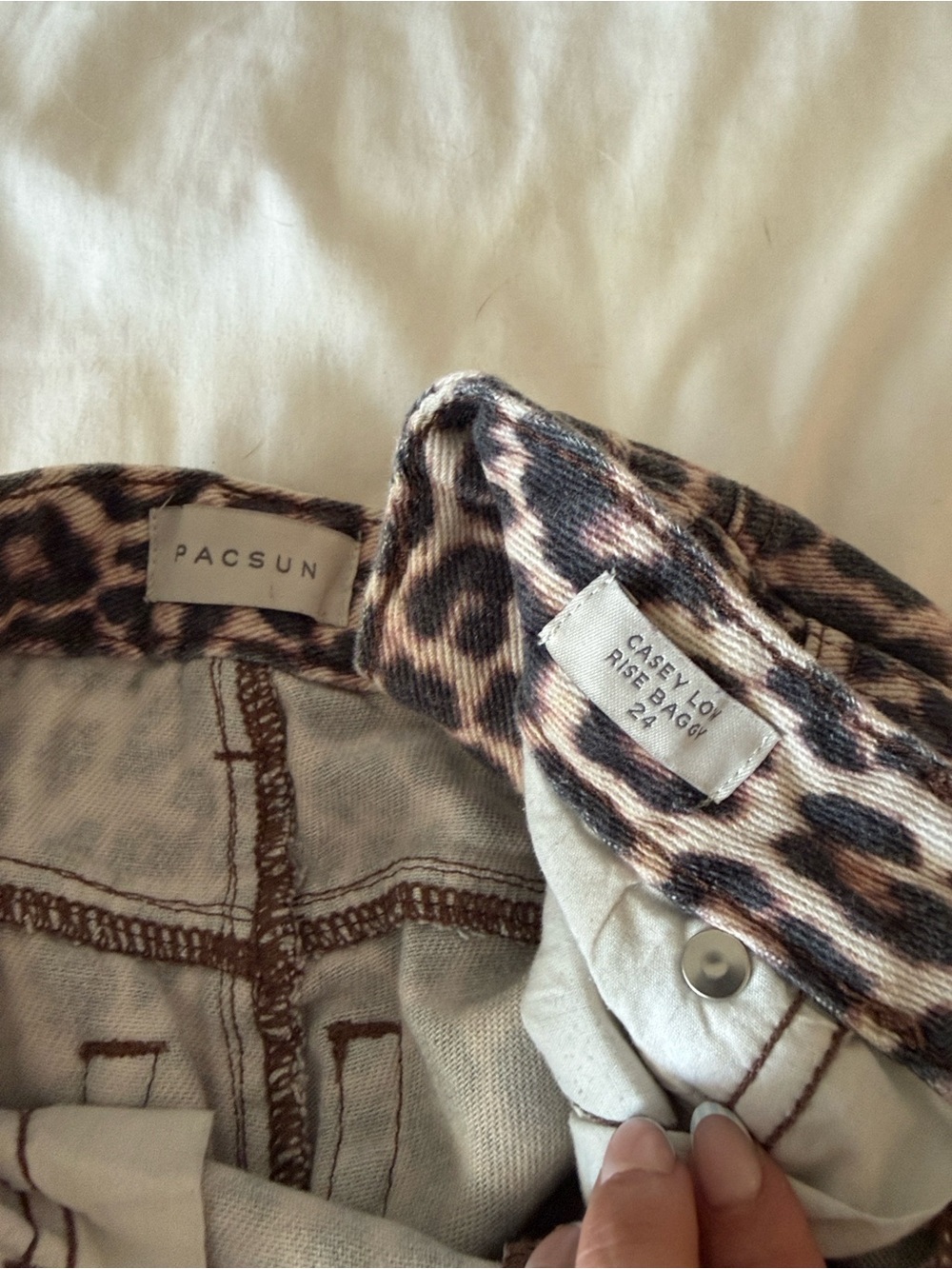 PacSun Leopard-Print High-Rise Jeans in Brown & Black - Picture 2 of 4